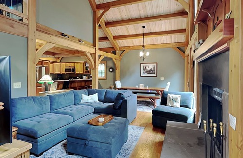 Oakland House | A Winter View | Spacious Lake View Home Near Area Attractions + Hot Tub