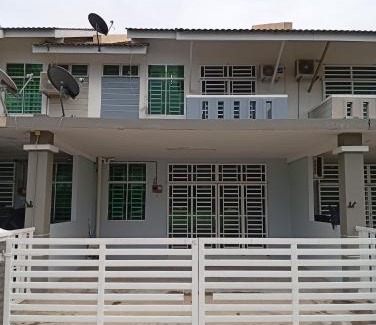 Kangar House | A&Z Homestay Kangar with 4 Bedroom 3 Bathroom