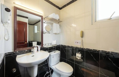 Hang Bai Hotel | A25 Hotel - 15 Tran Quoc Toan