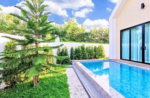 Hin Lek Fai Villa | A2B Pool Villa Huahin