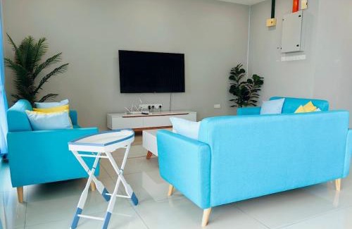 Kampung Datuk Keramat Apartment | A3A l Near KLCC TRX l Santorini l 18 Guests