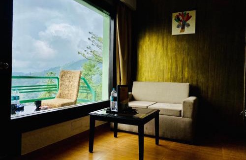 Mashobra Hotel | Aachman Nature Valley Resort Mashobra BY NAINA STAYCATION- Private Parking - Balcony and valley view Rooms