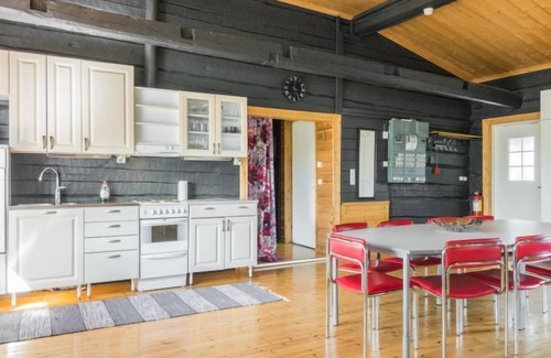 Pyhasalmi House | Aamunkoi by Interhome