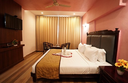 Palayankottai Bed & Breakfast | AAR Royal Residency - Palmyra