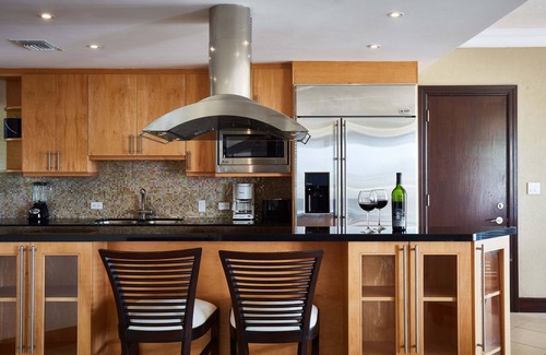 Lubbers Quarters Cay Resort | Abaco Beach Resort and Boat Harbour Marina