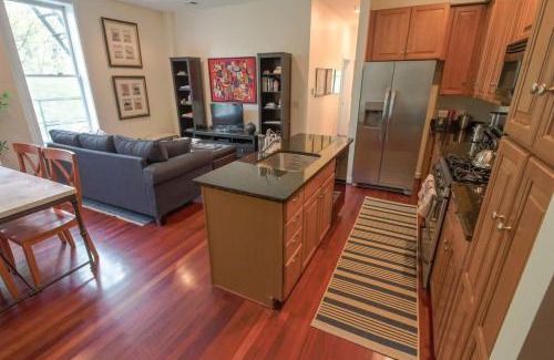 Shaw Apartment | Above Maxwell Wine Bar - Super Central 2Bed 2Bath