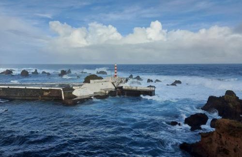 Santa Cruz das Flores Apartment | Abrigo do Farol