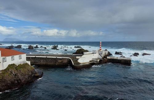 Santa Cruz das Flores Apartment | Abrigo do Farol