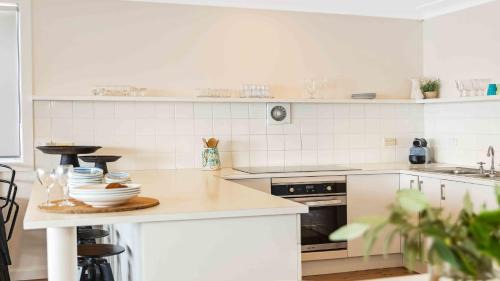 Pearl Beach House | Absolute Beachfront Beauty - Pearl Beach