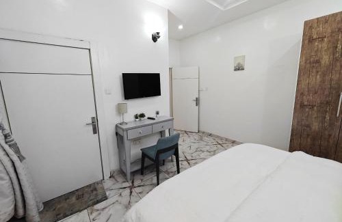 Orozo Apartment | Abuja Shortlet City with 24hr power, Wifi, Fully Secured Environment