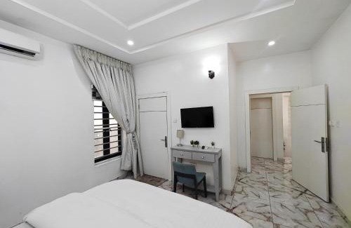Orozo Apartment | Abuja Shortlet City with 24hr power, Wifi, Fully Secured Environment