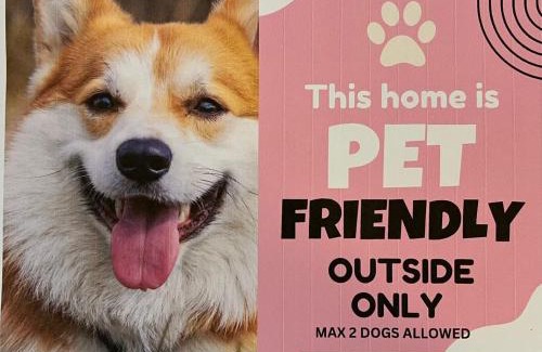 Waterhouse House | ACACIA - 6 Joy Tce Pets Welcome outside