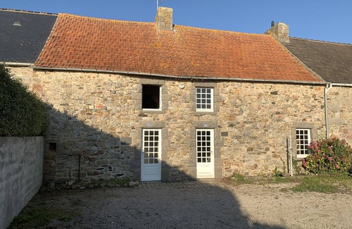 Les Pieux House | ACCESS TO THE SEA - SCIOTOT - LA PETITE MAISON