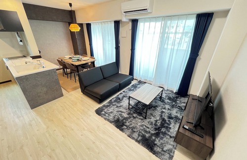 Joto Apartment | Accommodates up to 4 guests/2 beds/1 sofa bed/7-minute walk to nearest station