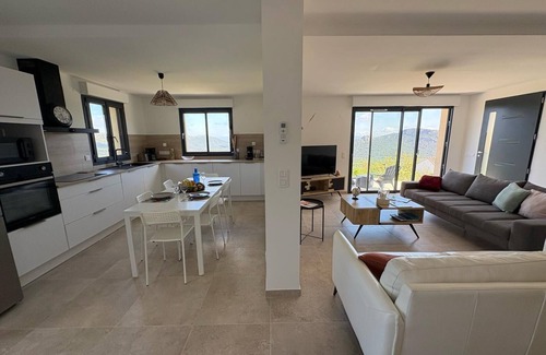 Speloncato House | Accommodation 15 minutes from the beaches - sea view