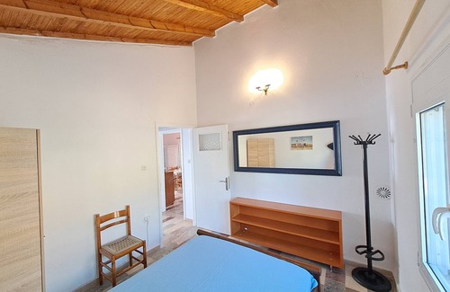 Stagira-Akanthos Cottage | Accommodation in front of the beach with unlimited sea views.