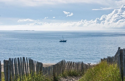 La Turballe Apartment | Accommodation in the center of town near the sea