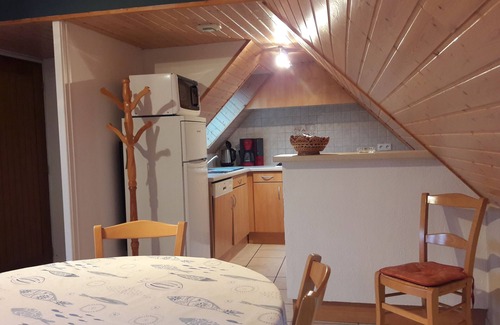 Nevez Apartment | Accommodation with swimming pool close to sandy beaches and hiking trails.