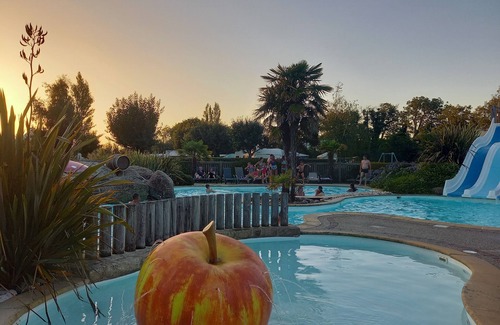 Nevez Apartment | Accommodation with swimming pool close to sandy beaches and hiking trails.