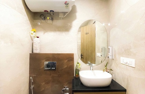 Ghata Hotel | ACE STAYZ Sector55 Gurugram