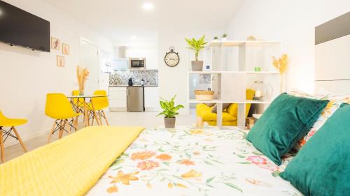 Province of Toledo House | Acogedora casa de invitados con piscina compartida