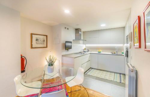 Mendillorri Apartment | Acogedora habitación en apartamento con terraza