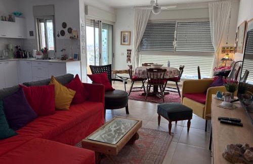 Acre Apartment | Acre sea view 11th floor apartment