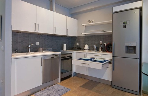 Thissio Apartment | Acropolis Luxury Apartment with Balcony