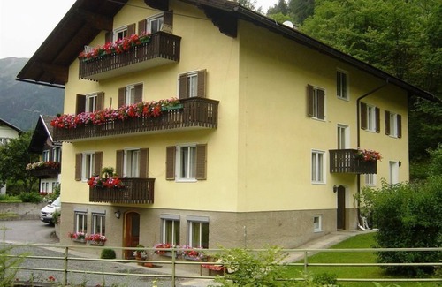 Grosskirchheim Apartment | Active apartment/2 bedrooms/shower, bathroom - Hotel Post holiday home