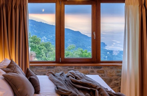 Mouresi House | Adama Guesthouse