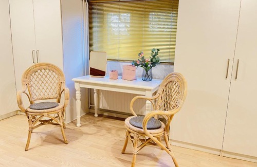Aalborg Apartment | aday - Aalborg Mansion - Charming 3 Bedroom Apartment