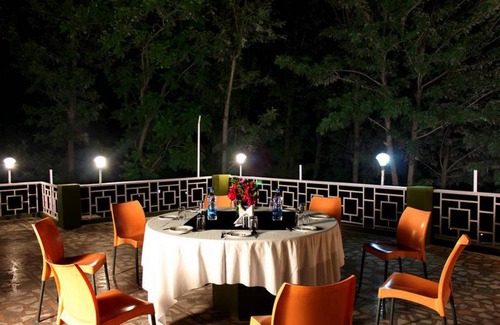 Kandaghat Hotel | ADB Rooms Hotel Falcon Crest, Shimla