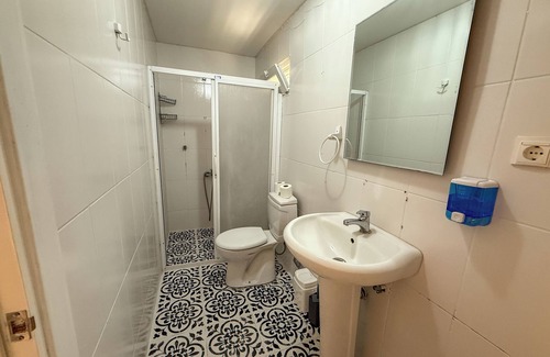 Kucukkuyu Hotel | Address Küçükkuyu