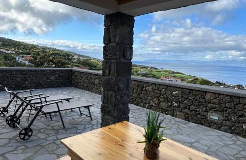 Prainha House | Adega do Cachalote