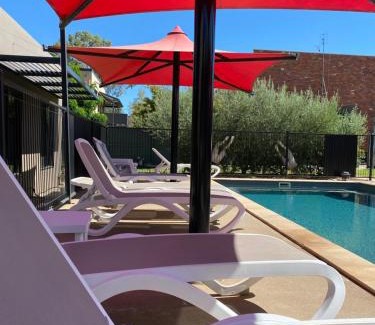 Echuca Apartment | Adelphi Apartments 3 or 3A - Downstairs 2 Bedroom or Upstairs King Studio with Balcony