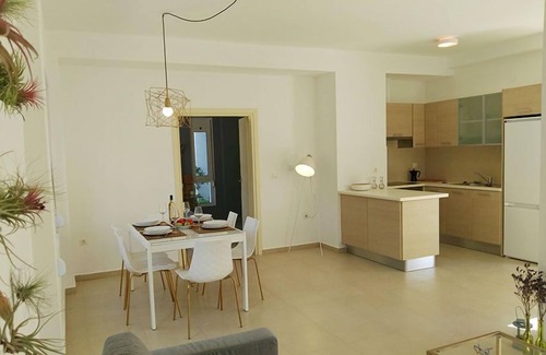 Adele Apartment | Adhilli i residence