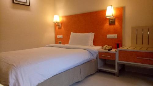 Ameerpet Hotel | Aditya Hometel