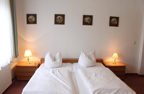 Kaditz Hotel | Adler