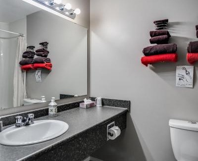 Martensville Hotel | Adobe Inn