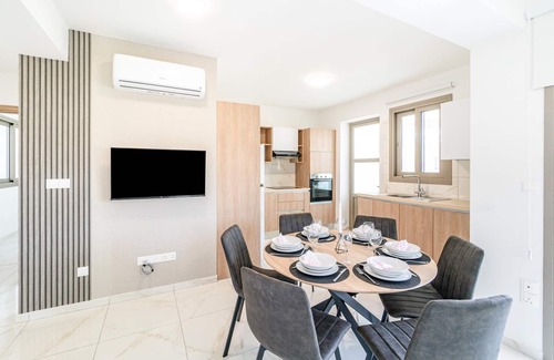 Universal Apartment | Adolina Two Bedroom Apartment 201