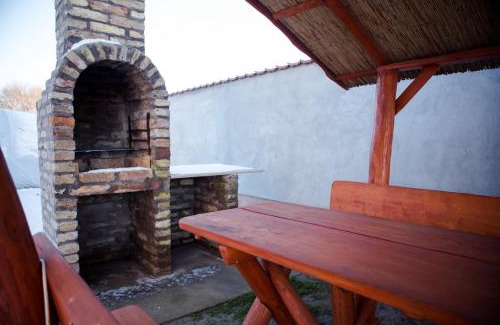 Morahalom House | Adonisz Vendégház