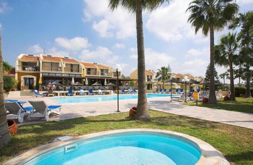 Erimi Apartment | Adorable 1-bedroom holiday apartment with balcony All yours