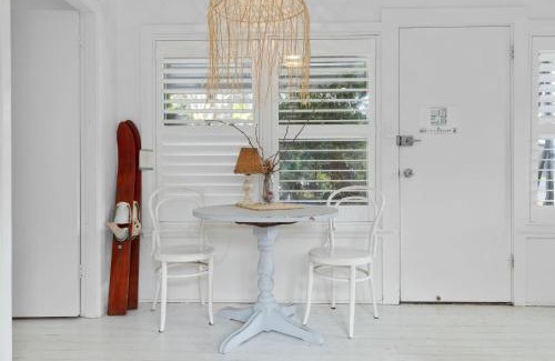 Erowal Bay House | Adrift - Pet-friendly - 5 min Walk to Bay - Rustic Charm