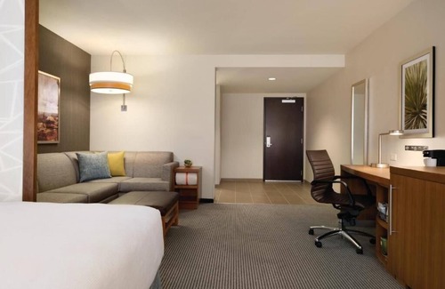 Page Hotel | Adventure Awaits! Relax in Comfort Near Horseshoe Bend | Breakfast Included