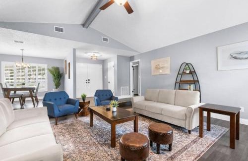 Spring Hill House | Adventure Coast: 2/2 Near Springs, Beach, Hot Tub