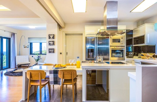 Kontomari Villa | Aegea Villa Chania: 5' to Beach/Private Heated Pool/Sea View/Gym