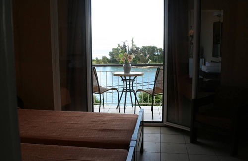 Perama Hotel | Aegli Hotel