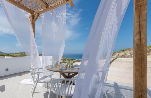 Milos Apartment | Aeon Villa