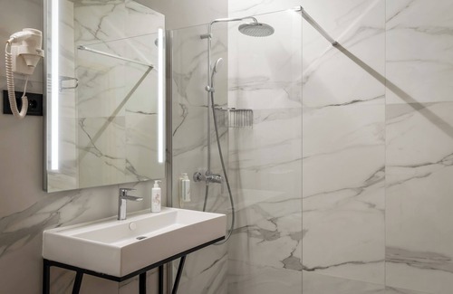 El Prat de Llobregat Hotel | AEROHOTEL BARCELONA AEROPUERTO