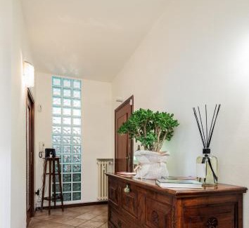 Ponte San Pietro House | Affittacamere Casa Emilia Foresteria Lombarda